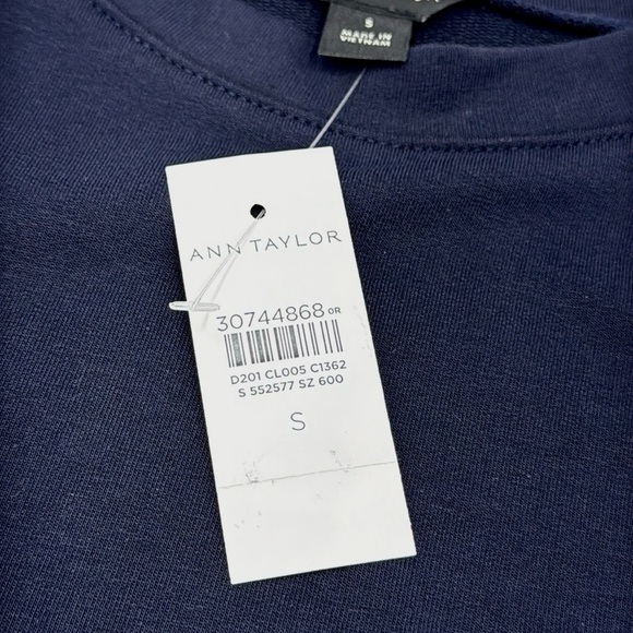 Ann Taylor Puff Sleeve Sweatshirt Size Small - Picture 10 of 13